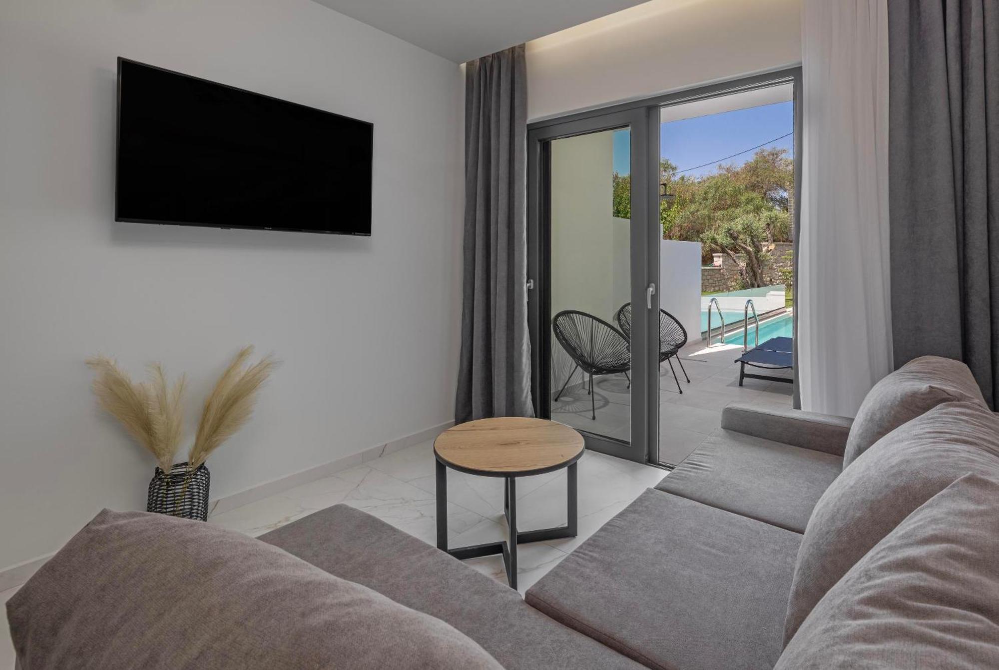 Tota Suites Afantou Exteriör bild